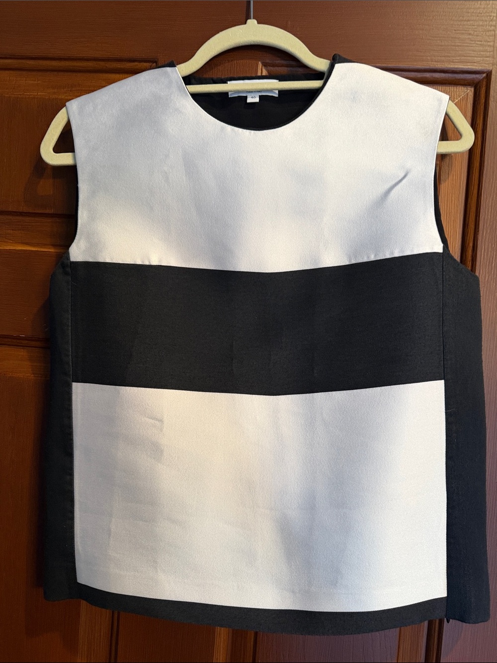 Narciso Rodriguez Black & White Colorblock Sleeveless Silk/Polyester Top. NWOT